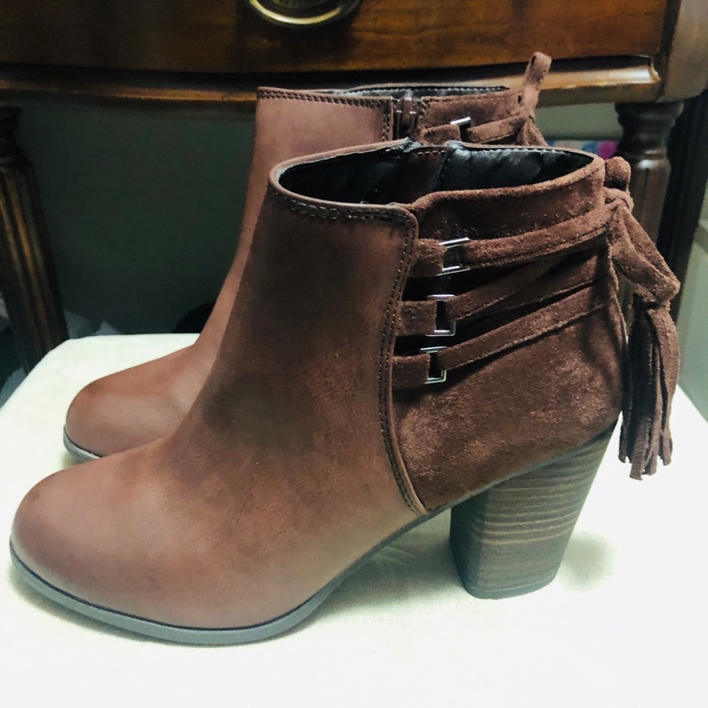 NEW DIRECTIONS JOJO Boots